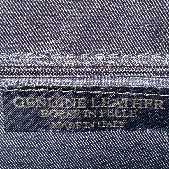 Borse in Pelle Blue Croc-Embossed Suede & Leather Bag Approx. 12” x 10” x 4” NWT - Picture 11 of 15